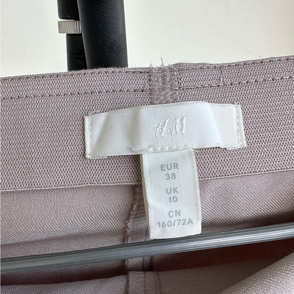 H&M Skinny Stretch Trousers
High Waist - Picture 4 of 5